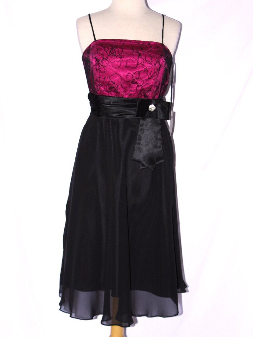 Juliet #2100 Short Chiffon Satin & Lace Party Dress-Size L-FUCHSIA & BLACK-NWT
